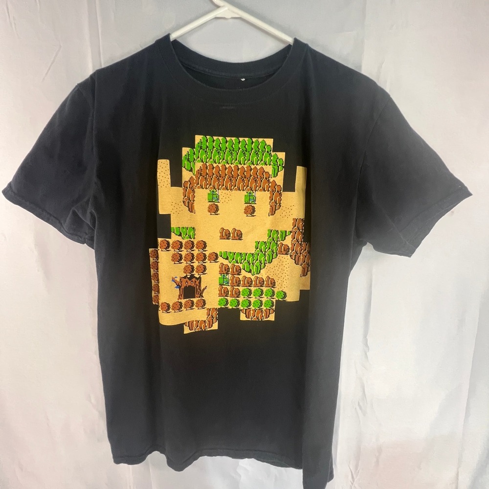 Legend of Zelda Loot Crate Exclusive Pixel Map Link T-Shirt Mens Large Black NES